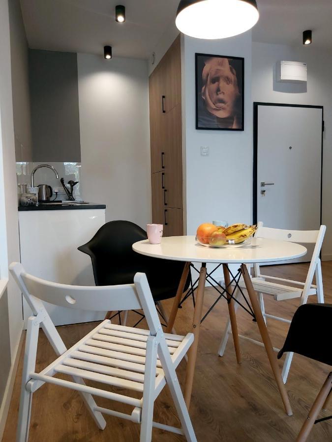 Chill Apartments Expo Slawinska Varsovia Exterior foto
